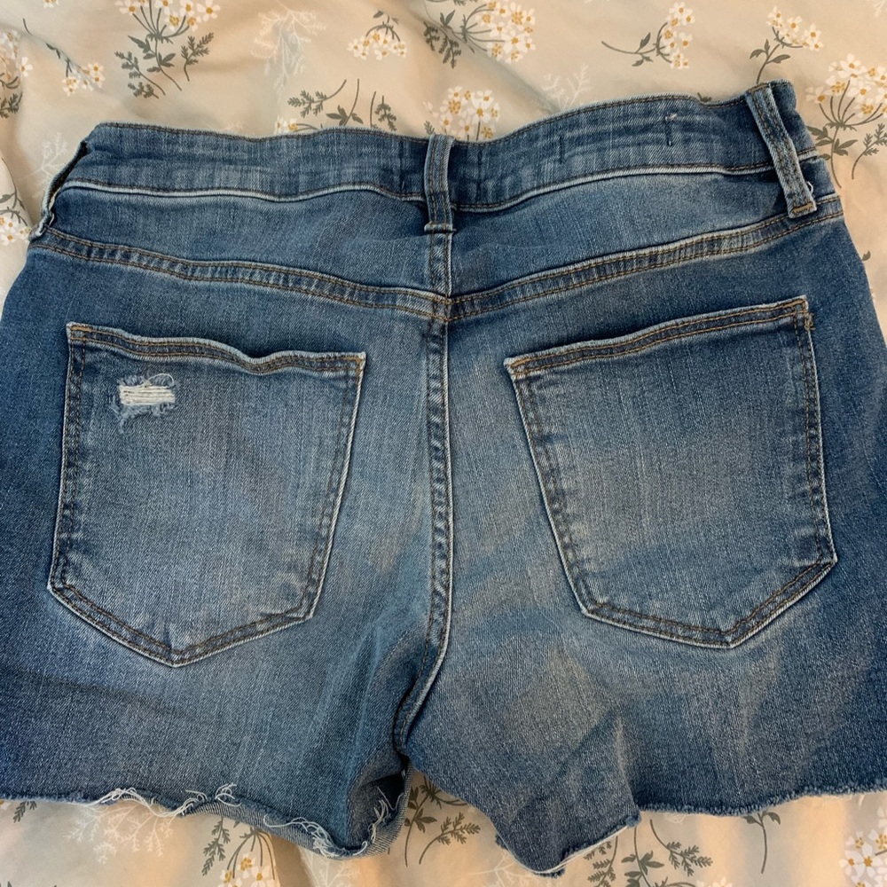 𝚌𝚞𝚝 𝚘𝚏𝚏 𝚍𝚎𝚗𝚒𝚖 𝚜𝚑𝚘𝚛𝚝𝚜 ♡︎ - Picture 2 of 2